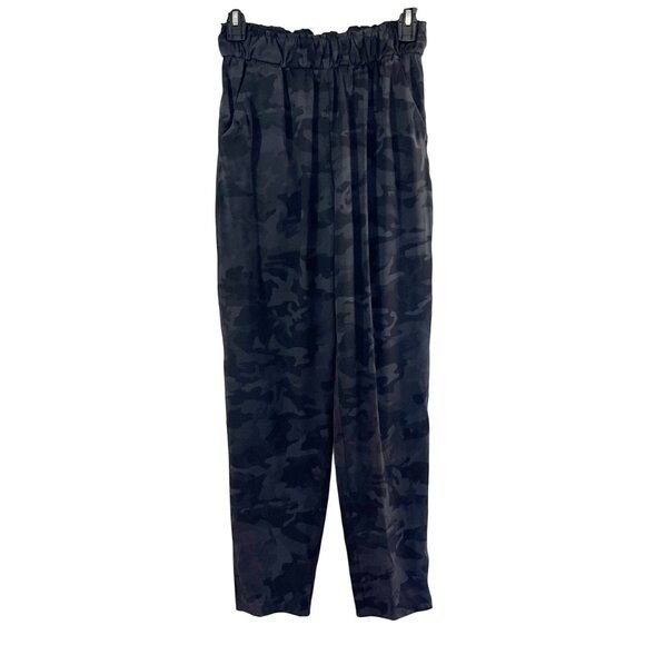 Lululemon Keep Moving High Rise Jogger Pants in Black Gray Camo - Size 4 - Picture 1 of 8
